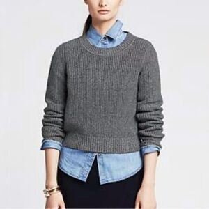 Banana Republic Charcoal Shaker Stitch Cropped Pullover Crewneck Sweater Medium